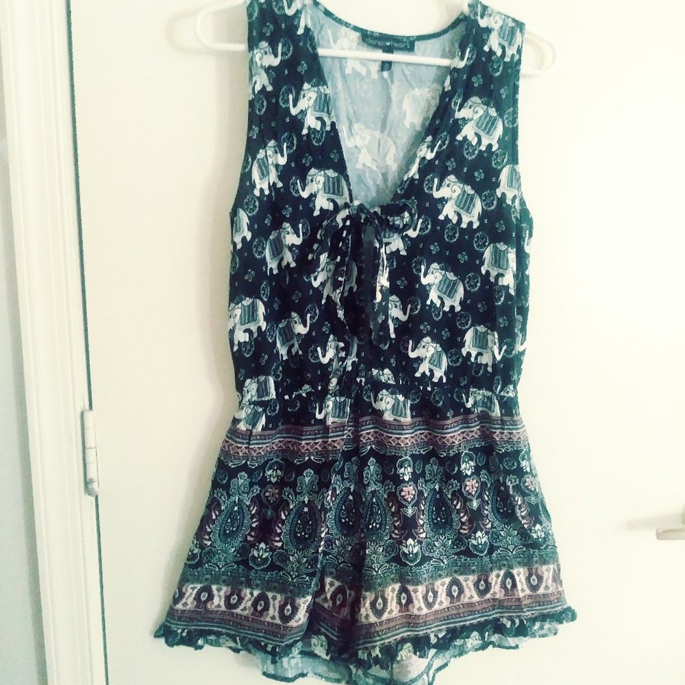 DEREK HEART SLEEVELESS FRONT TIE ROMPER